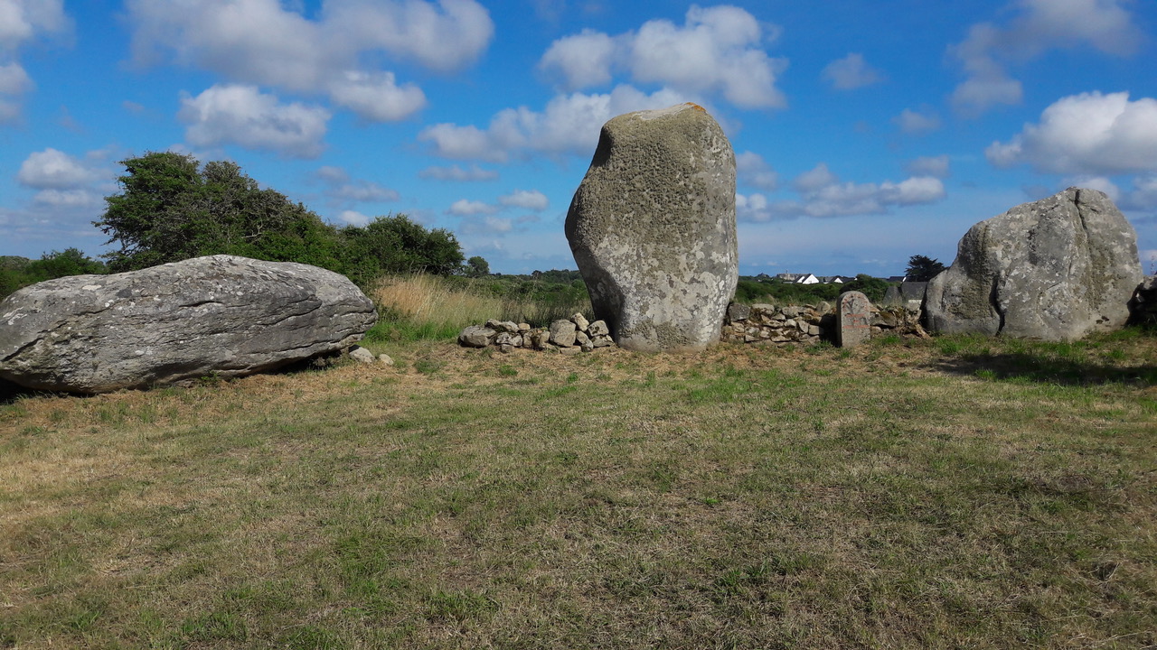 Menhirs Vieux Moulin